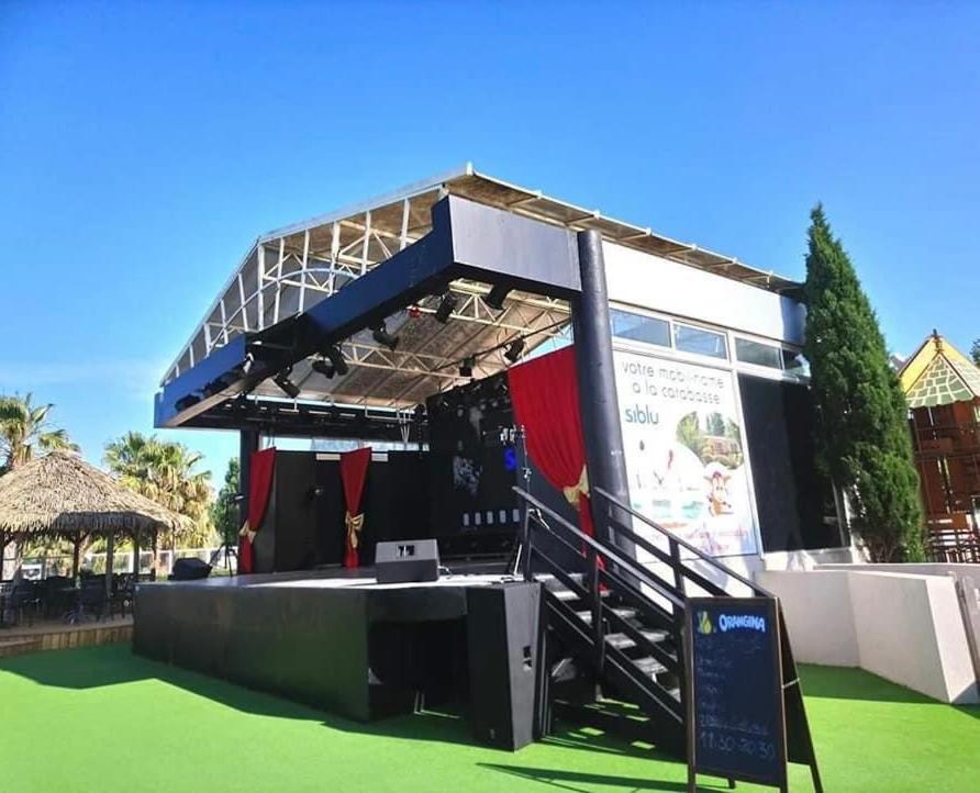 Mobilhome Vias Plage Dans Camping Bagian luar foto